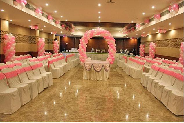 Hotel Grand Thakar Rajkot Exterior foto